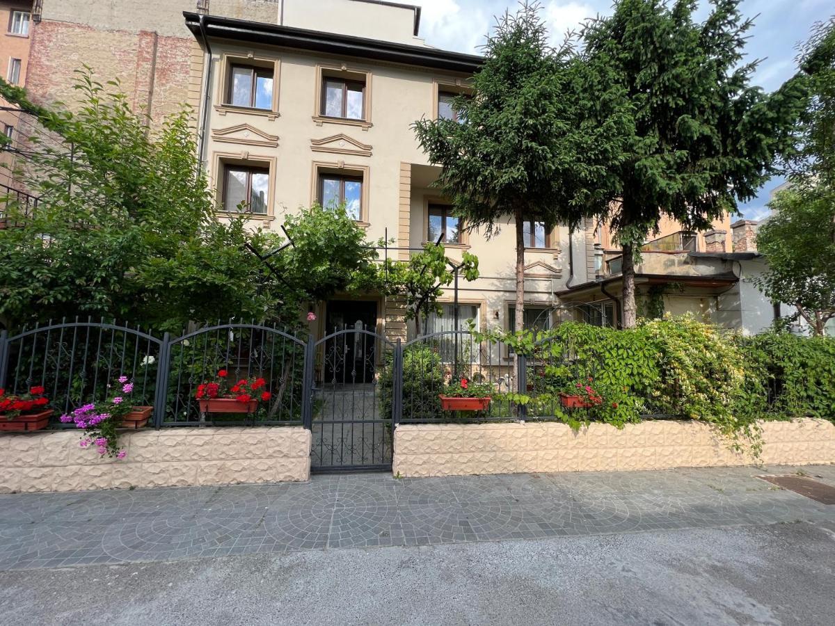 Hotel Boutique Cathedral Plaza Residences Room For Rent Downtown Bucareste Exterior foto