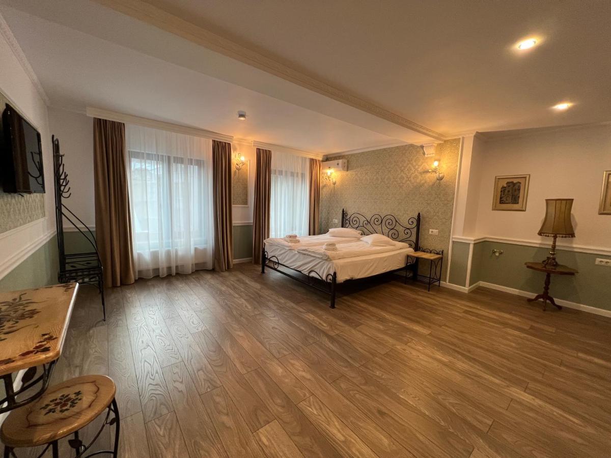 Hotel Boutique Cathedral Plaza Residences Room For Rent Downtown Bucareste Exterior foto
