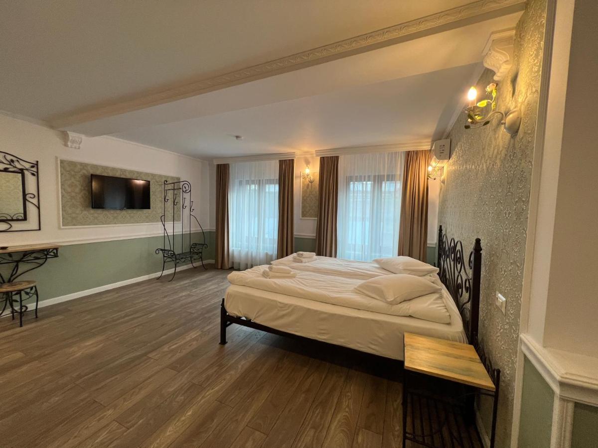 Hotel Boutique Cathedral Plaza Residences Room For Rent Downtown Bucareste Exterior foto