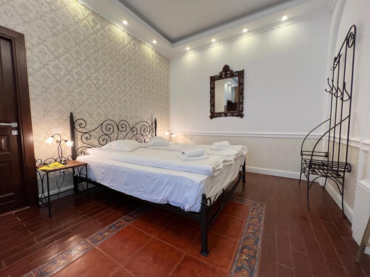 Hotel Boutique Cathedral Plaza Residences Room For Rent Downtown Bucareste Exterior foto