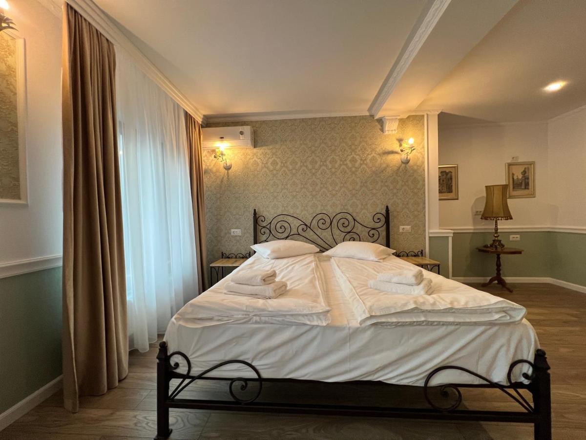 Hotel Boutique Cathedral Plaza Residences Room For Rent Downtown Bucareste Exterior foto