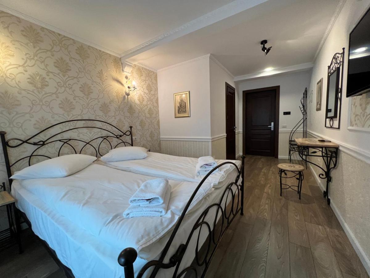 Hotel Boutique Cathedral Plaza Residences Room For Rent Downtown Bucareste Exterior foto
